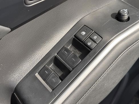 Used 2023 Toyota Highlander XSE AWD/4WD image 27