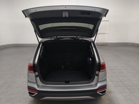Used 2024 Volkswagen Taos SE FWD image 29