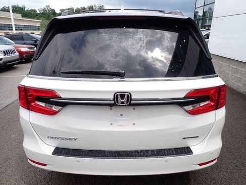 Used 2022 Honda Odyssey Touring image 3