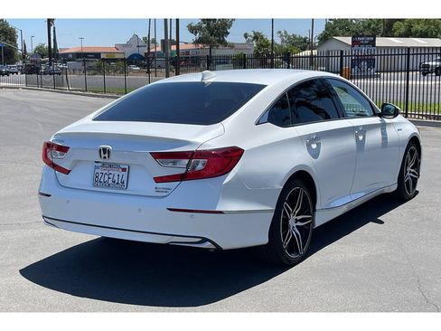 Certified 2022 Honda Accord Touring image 6