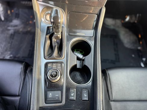 Used 2023 Nissan Maxima SV w/ Floor Mat Group FWD image 17