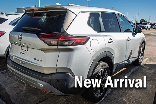 Used 2022 Nissan Rogue SV AWD/4WD image 3
