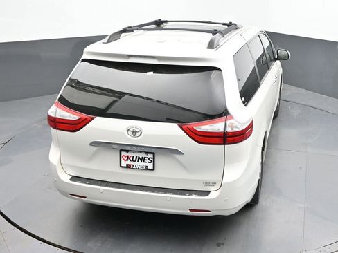 Used 2016 Toyota Sienna Limited Premium AWD/4WD image 47