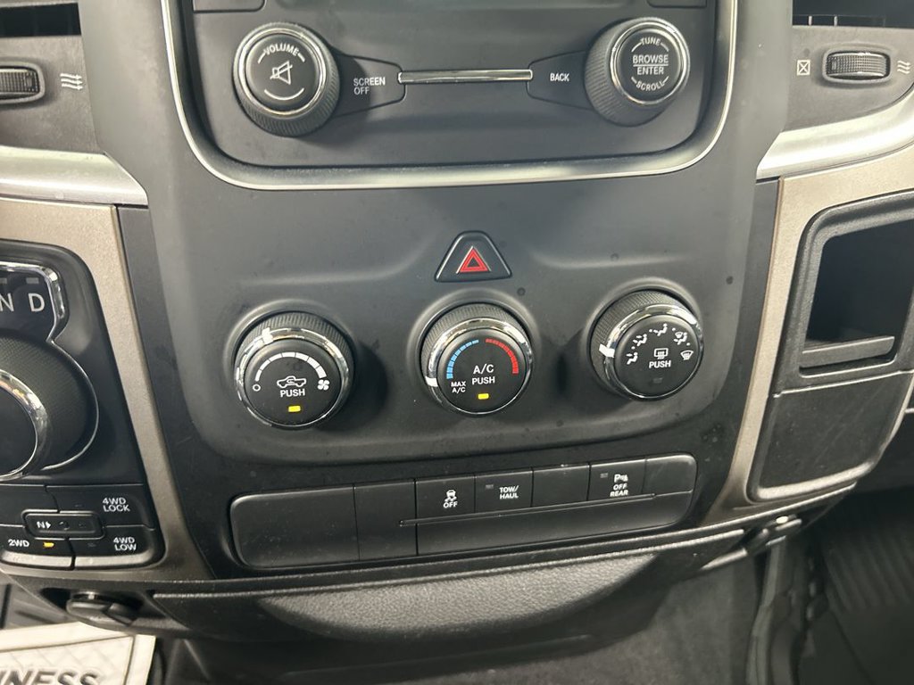 Used 2020 RAM 1500 Warlock AWD/4WD image 16