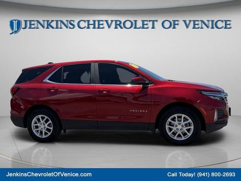 Used 2023 Chevrolet Equinox LT AWD/4WD image 2