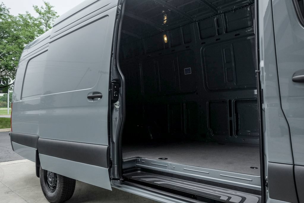 New 2026 Mercedes-Benz Sprinter 2500 image 10