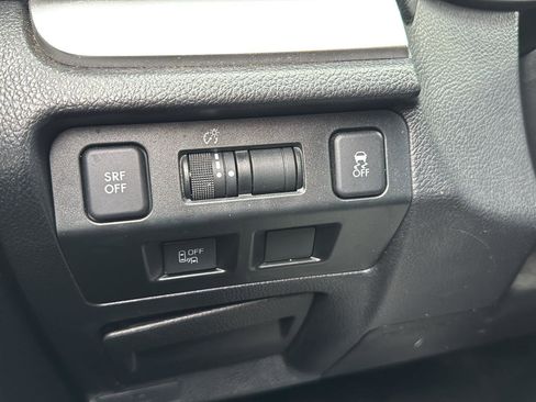 Used 2016 Subaru Crosstrek 2.0i Premium image 19