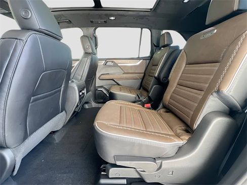 New 2026 GMC Acadia Denali Ultimate image 17