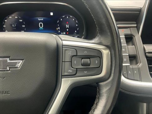 Used 2022 Chevrolet Suburban Z71 w/ Luxury Package image 24