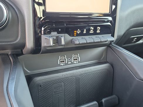 Used 2025 RAM 1500 Big Horn AWD/4WD image 27