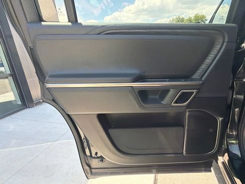 Used 2023 Rivian R1S Adventure AWD/4WD image 19
