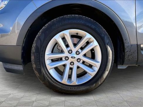 Used 2014 Ford Explorer XLT w/ Equipment Group 202A image 21