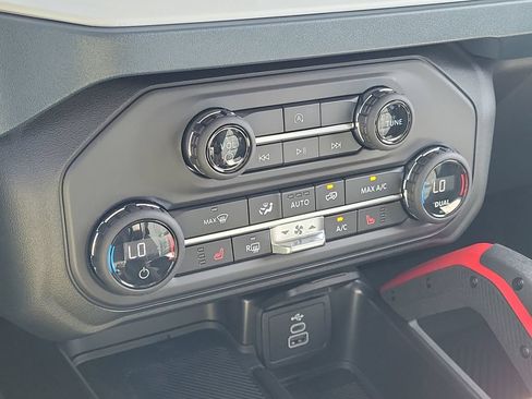New 2026 Ford Bronco Heritage Edition AWD/4WD image 29