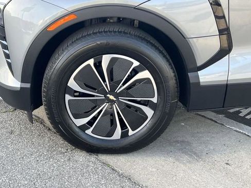 New 2026 Chevrolet Blazer EV LT image 32