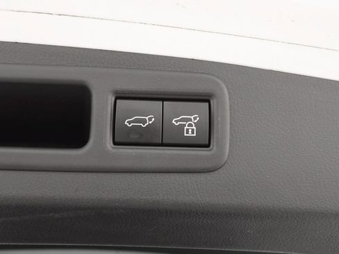 Used 2023 Lexus RX 500h F Sport image 32