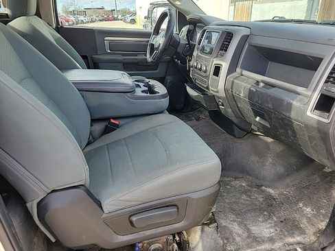 Used 2017 RAM 2500 Tradesman w/ Chrome Appearance Group image 10