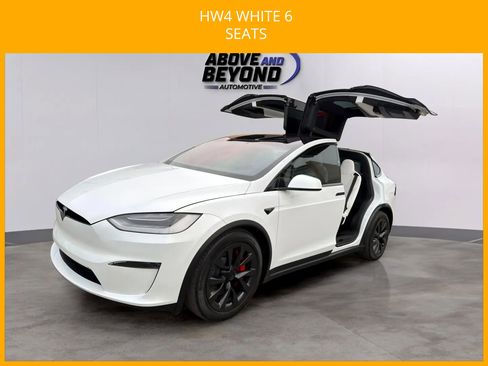 Used 2023 Tesla Model X Plaid image 4