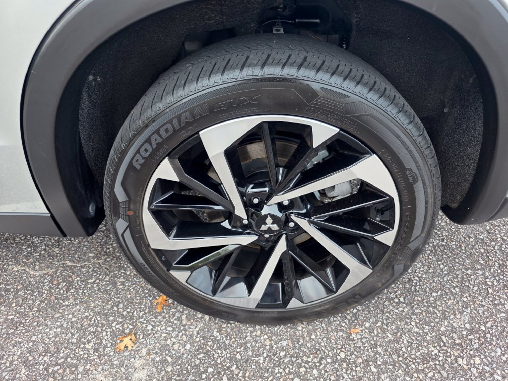 Used 2023 Mitsubishi Outlander SE FWD image 30