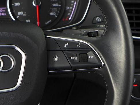 Used 2023 Audi Q5 2.0T Premium w/ Convenience Package image 29