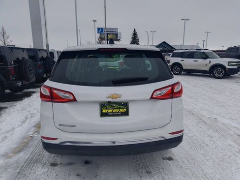 Used 2018 Chevrolet Equinox LS image 6