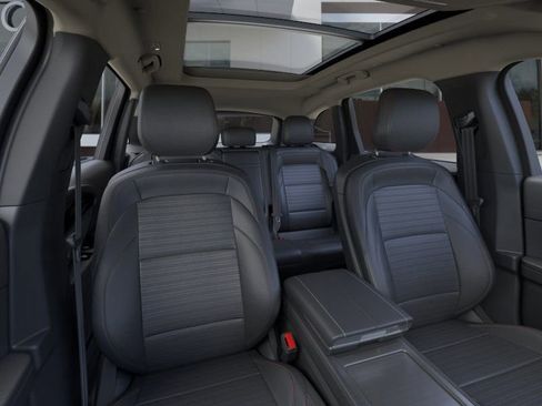 New 2026 Lincoln Nautilus Reserve w/ Jet Appearance Package image 11