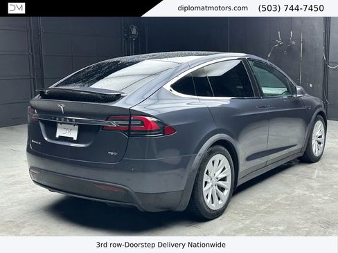 Used 2018 Tesla Model X 75D image 6