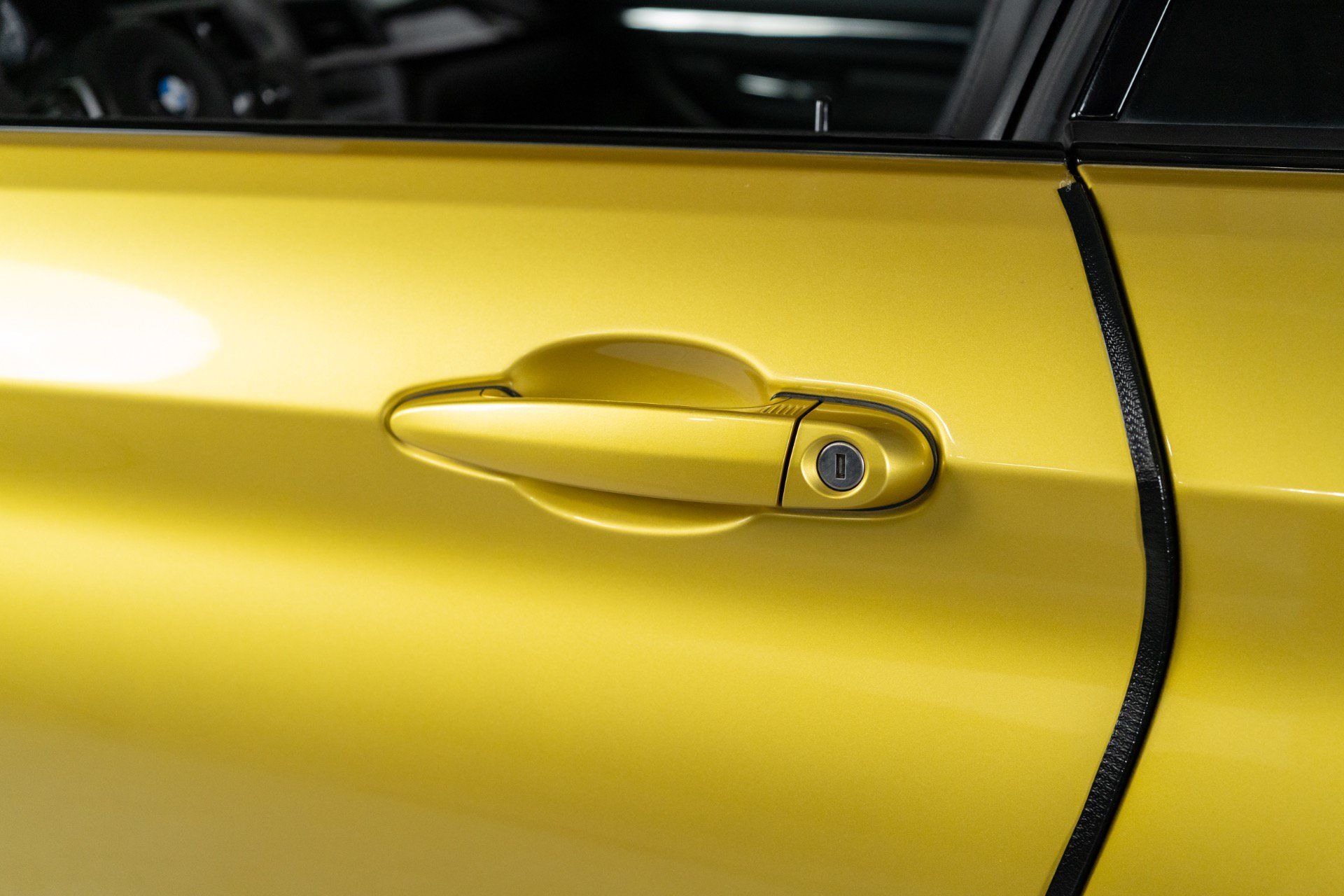 Used 2015 BMW M4 Coupe RWD image 9