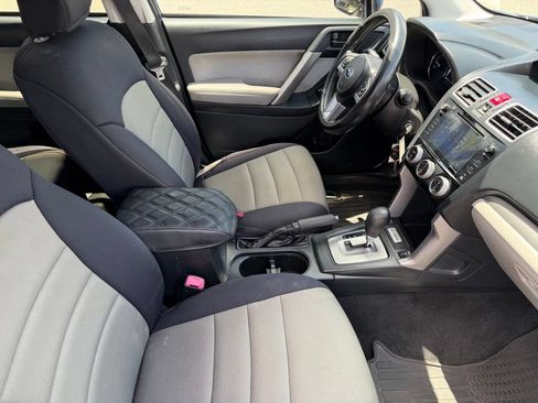 Used 2017 Subaru Forester 2.5i Premium AWD/4WD image 16