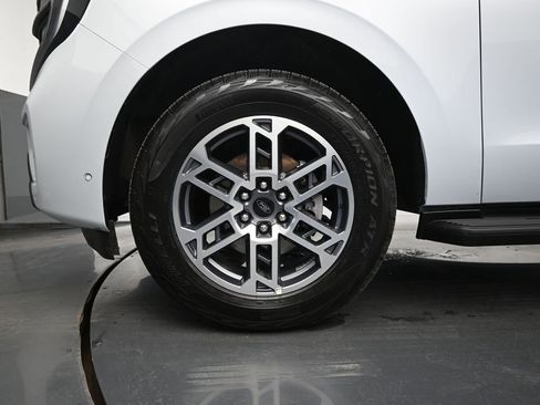 Used 2025 Ford Expedition Max Active image 27