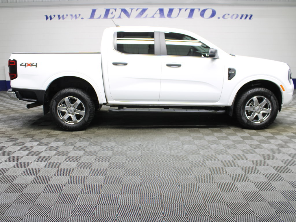 Used 2025 Ford Ranger XLT w/ Chrome Accent Package AWD/4WD image 2