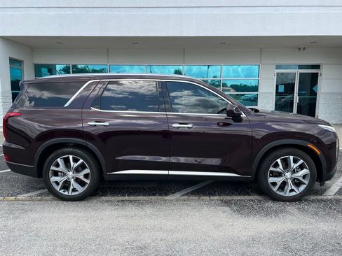 Used 2020 Hyundai Palisade SEL w/ Premium Package FWD image 3