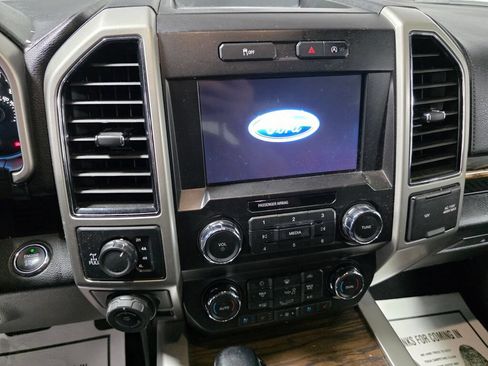 Used 2019 Ford F150 Lariat AWD/4WD image 12