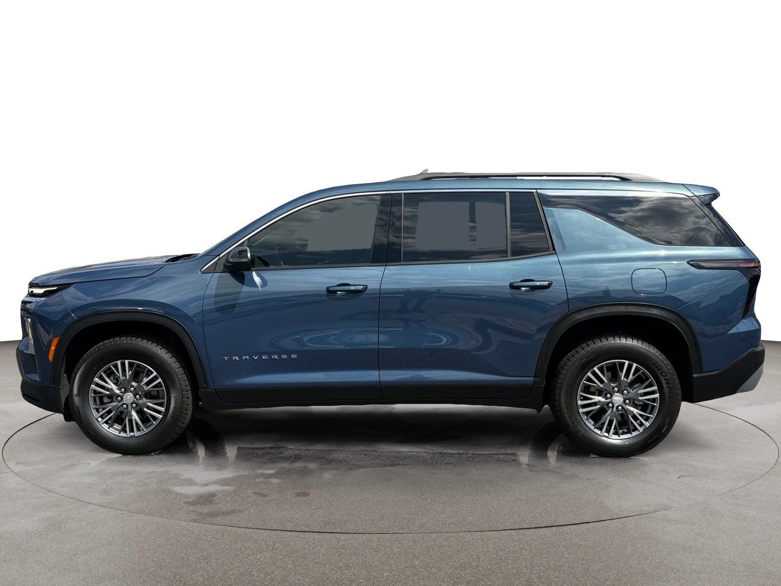 Used 2026 Chevrolet Traverse LT AWD/4WD image 8