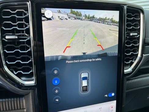 Used 2024 Ford Ranger Lariat w/ FX4 Off-Road Package image 32