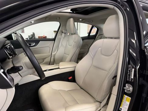 Certified 2024 Volvo S60 B5 Core image 18