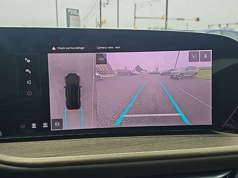 Used 2025 Audi Q5 Premium Plus w/ Premium Plus image 8