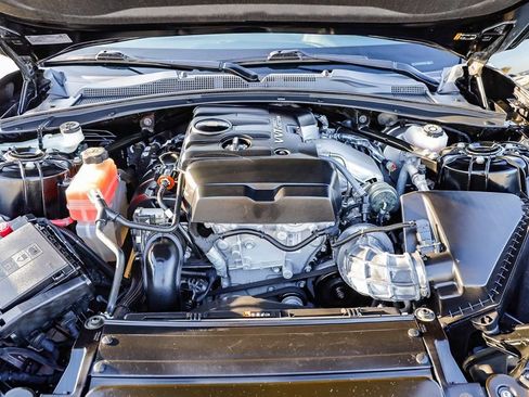 Used 2022 Chevrolet Camaro LT image 32