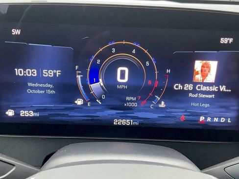 Used 2025 Chevrolet Traverse LT image 28