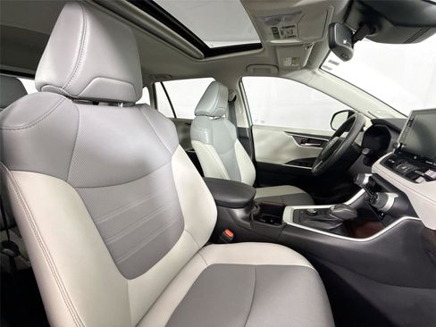 Certified 2022 Toyota RAV4 Limited image 44