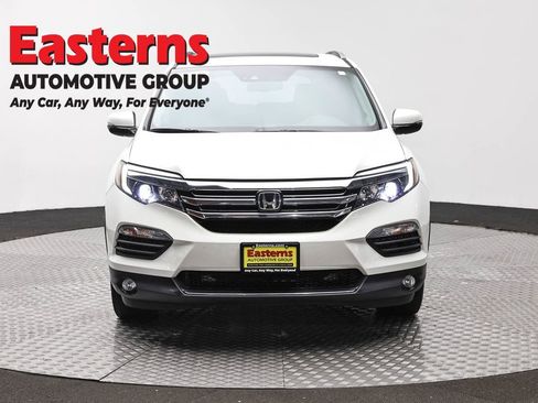 Used 2017 Honda Pilot Elite image 2