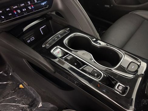 Used 2022 Buick Envision Essence w/ Technology Package I image 15