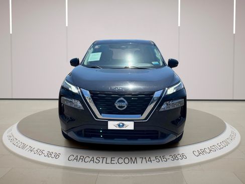 Used 2021 Nissan Rogue SV AWD/4WD image 2