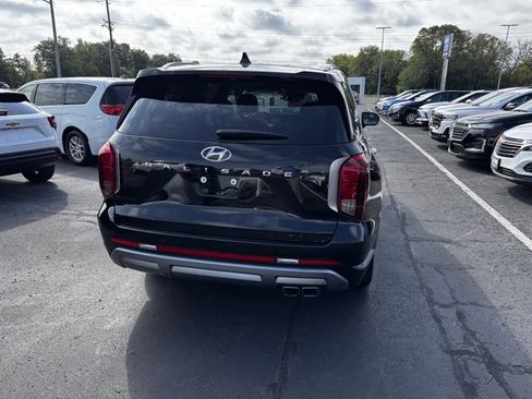 Used 2024 Hyundai Palisade SEL w/ Premium Package image 3