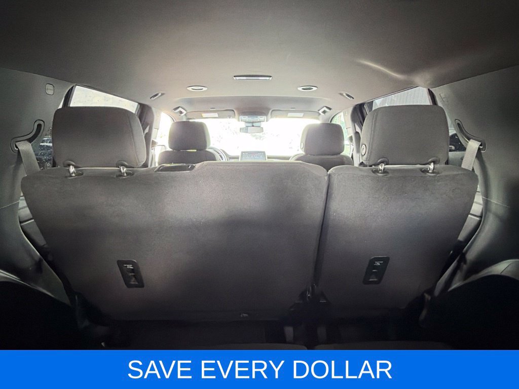 Used 2024 GMC Yukon SLE w/ LPO, Floor Liner Package RWD image 22