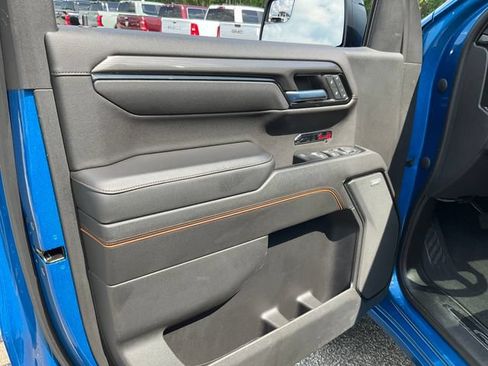 Used 2022 GMC Sierra 1500 AT4 w/ AT4 Preferred Package AWD/4WD image 7