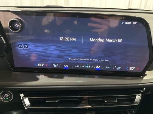 Certified 2026 Chevrolet Traverse LT w/ Midnight/Sport Edition image 21