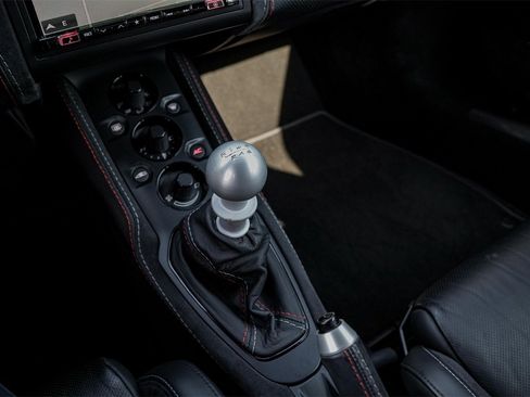 Used 2021 Lotus Evora image 31