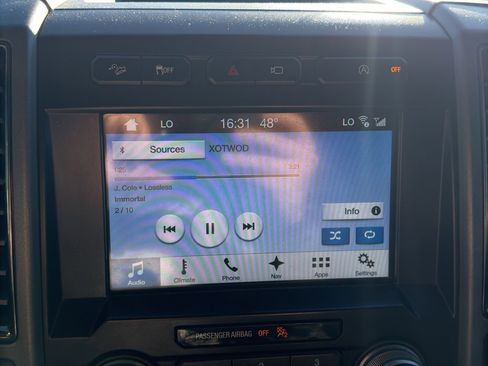 Used 2018 Ford F150 Raptor w/ Equipment Group 802A Luxury image 34