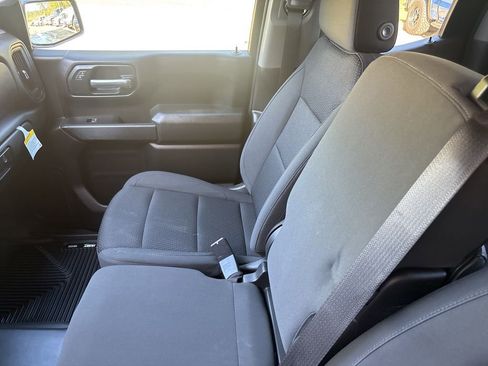 Certified 2023 Chevrolet Silverado 1500 W/T w/ Z71 Off-Road Package image 39