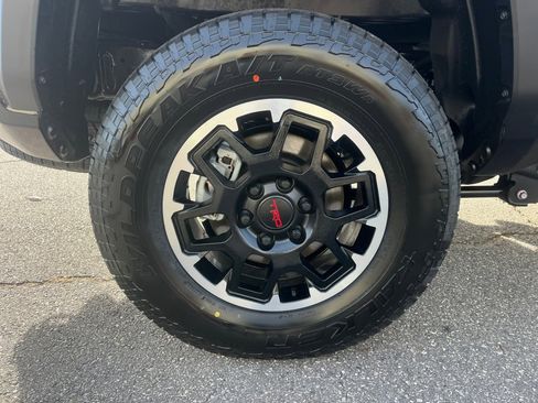 Certified 2026 Toyota Tacoma TRD Off-Road w/ TRD Off Road Upgrade Package image 22